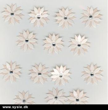 2250 Handmade Art, Lille blomst m. Similisten - Hvid/Råhvid