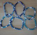 Klik her for at se flere billeder og f� mere information om varen:&nbsp; Armbånd/Perler - 6ass. Tyrkis/Blå