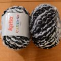 Klik her for at se flere billeder og f� mere information om varen:&nbsp; 9354 - Cayenne - Sort/Hvid/Grå meleret - 50g 1ng. *UDGÅR*