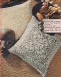 Klik her for at se flere billeder og f� mere information om varen:&nbsp; 24-00 Mønster: Hæklet puder i Ananasmø. 40x40cm