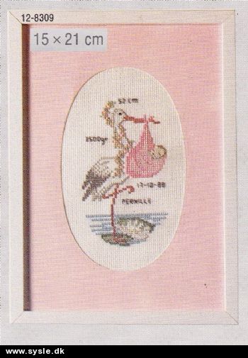Pe 12-8309/ Broderipk. Pige Dåbsophæg *Pernille* 15x21cm